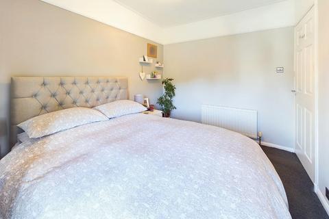 48 Queens Road, Bingley, BD16 2HA