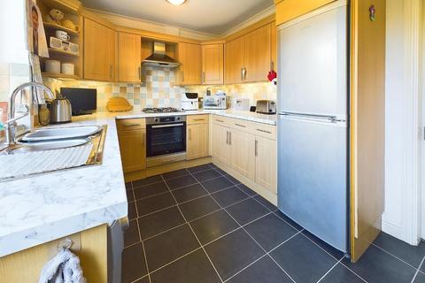 48 Queens Road, Bingley, BD16 2HA