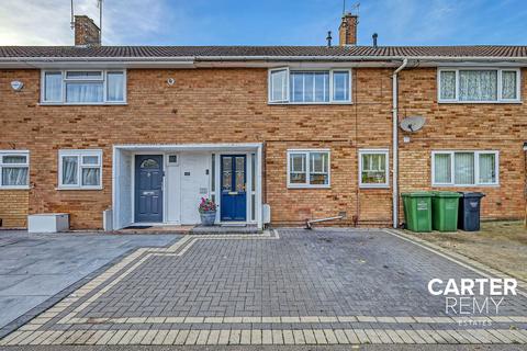 35 Danbury Down, Basildon, SS14 2SP