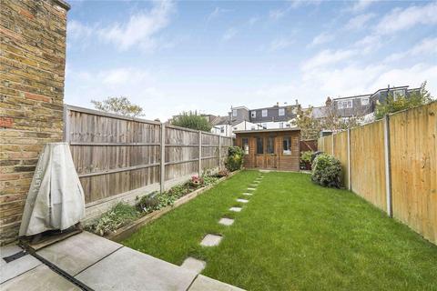 48 Queens Road, New Malden, KT3 6BX
