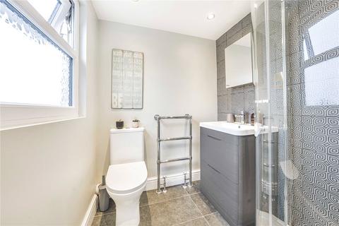 48 Queens Road, New Malden, KT3 6BX