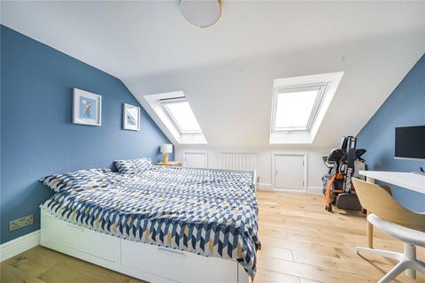 48 Queens Road, New Malden, KT3 6BX
