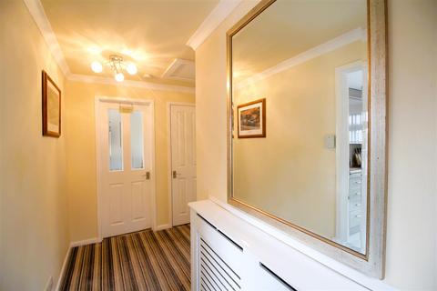 19 Grasmere Road, Wyke, Bradford, BD12 9DT