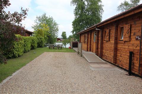 3 bedroom log cabin for sale, Duck Lagoon, Tattershall Lakes Country Park, Tattershall LN4