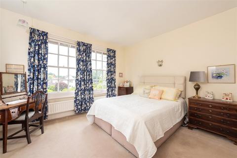 21 Biddenham Turn, Biddenham, Bedford, MK40 4AZ
