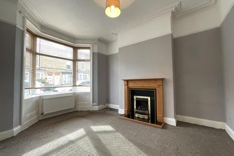 3 bedroom terraced house for sale, Murchison Street, Scarborough, YO12 7RW