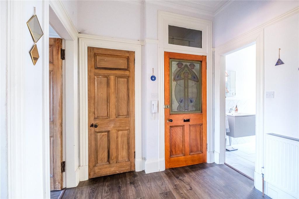 Kings Park Road, Mount Florida G44 2 bed apartment for sale £175,000
