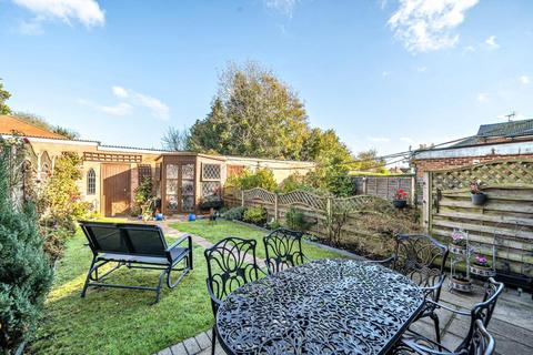 Kersbrook Barrack Path, Woking, GU21 8UA
