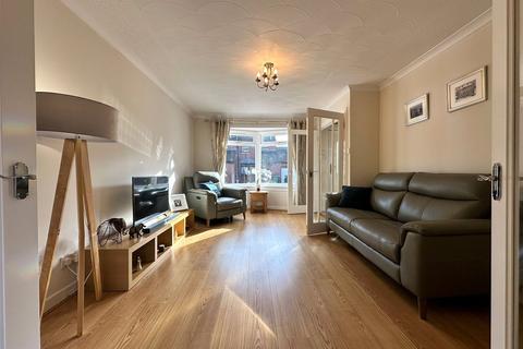 9 Broomfauld Gardens, Dumbarton, G82 2LB
