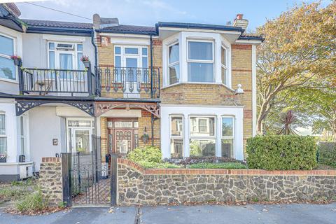 4 bedroom semi-detached house for sale, Lifstan Way, Southend-on-sea, SS1