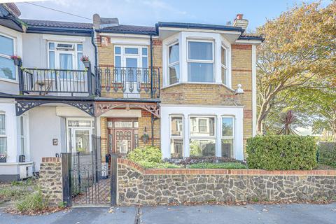 25 Lifstan Way, Southend-on-sea, SS1 2YA