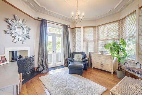 25 Lifstan Way, Southend-on-sea, SS1 2YA