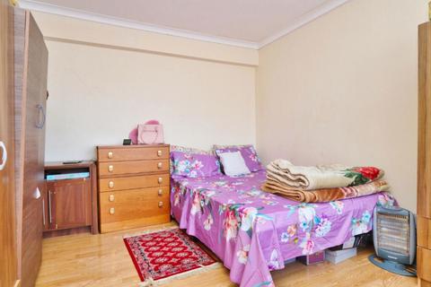 36a High Road, Chadwell Heath, Romford, RM6 6PR
