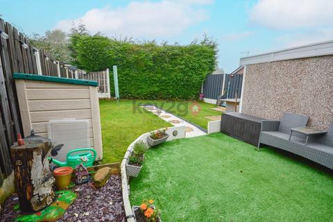 55 Sandy Acres Drive, Waterthorpe, Sheffield, S20 7LS