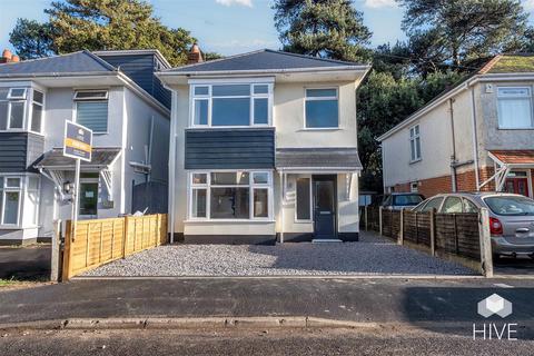 3 bedroom detached house for sale, Fitzmaurice Road, Christchurch BH23