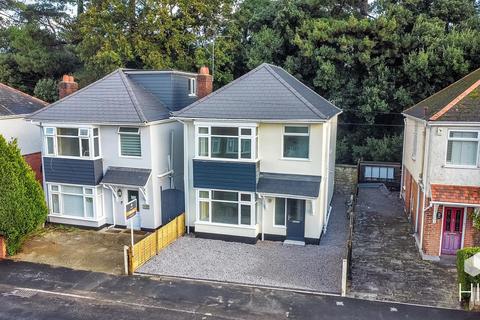 3 bedroom detached house for sale, Fitzmaurice Road, Christchurch BH23