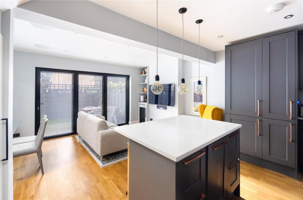 Living Room/Kitchen