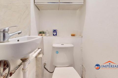 13 Old Cote Drive, Hounslow, TW5 0RW