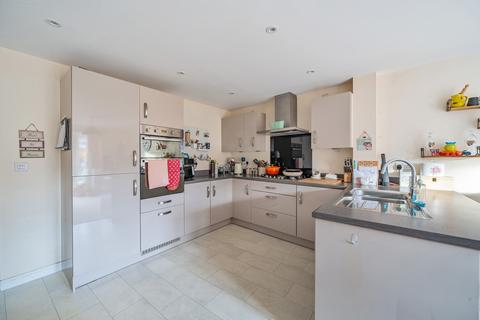 15 Buccaneer Avenue, Brockworth, Gloucester, GL3 4UL