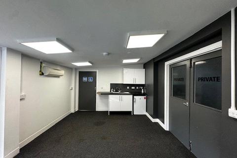 Office to rent, Surrey