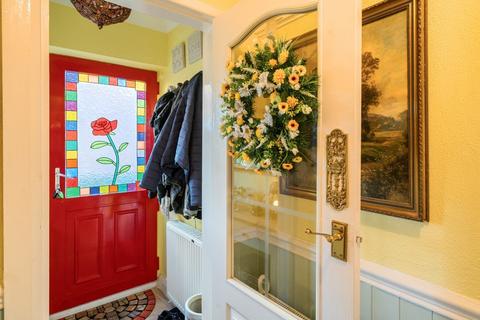 15 Bowfield Close, Grimsby, DN37 9EG