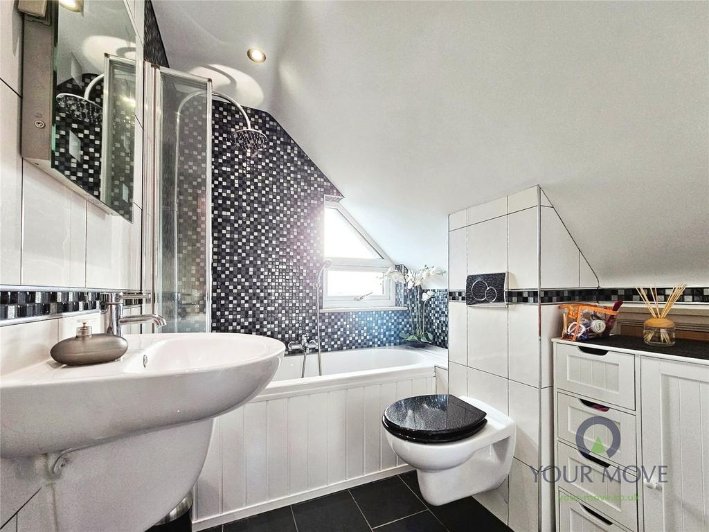 Ensuite Bathroom