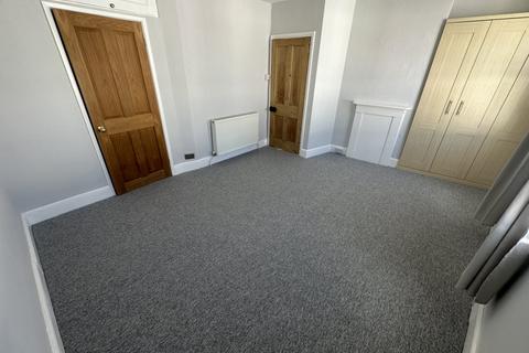 3 bedroom terraced house to rent, Sandford Street, Cheltenham GL53