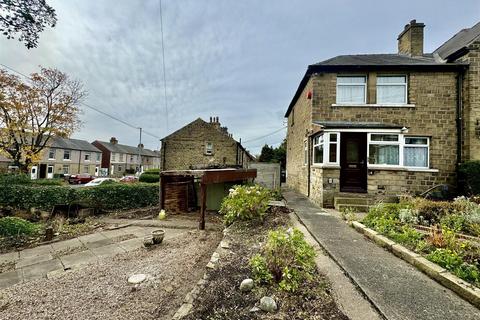 3 bedroom end of terrace house for sale, West Grove Avenue, Dalton, Huddersfield, HD5 9LD