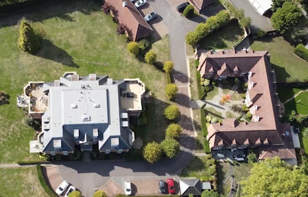 Windsor, Berkshire, SL4 4 bed terraced house for sale £975,000