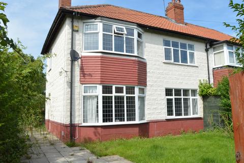 3 bedroom semi-detached house to rent, Nunroyd Avenue, Leeds LS17