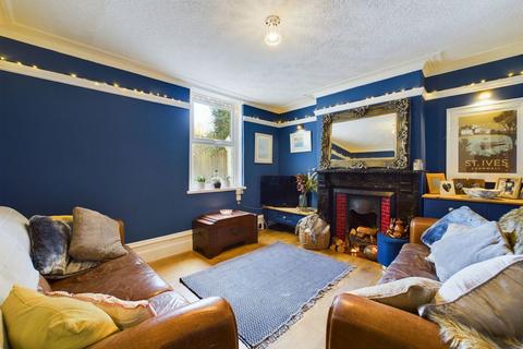 3 bedroom terraced house for sale, Dolcoath Avenue, Camborne TR14