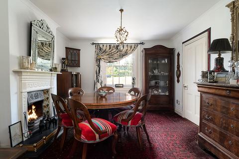 undefined, Northend RG9
