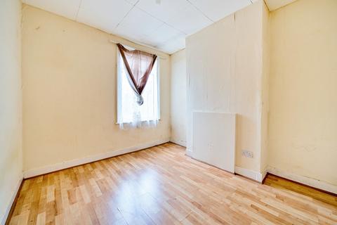 259 Boundary Road, London, E17 8NE