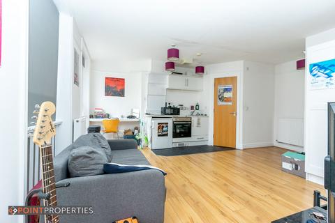 undefined, Liverpool L1