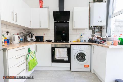 4 bedroom terraced house to rent, Liverpool L15