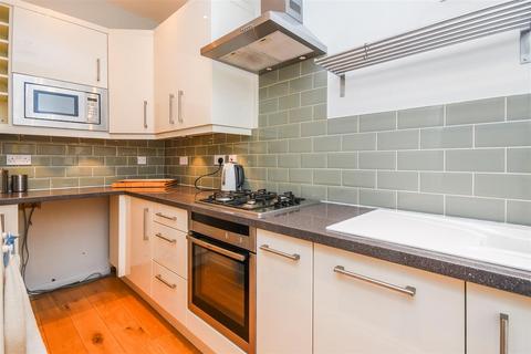 2 bedroom terraced house to rent, 46 Belmont Road, Penn