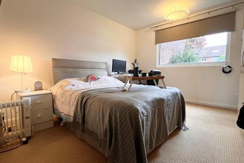 2 bedroom apartment for sale, Queens Road, Wilmslow