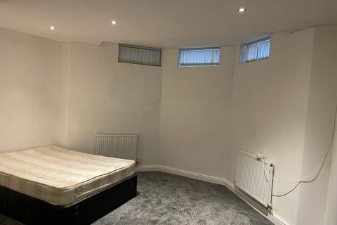 undefined, Linnet Lane, Liverpool L17