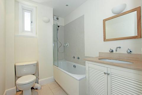 2 bedroom flat to rent, St Olafs Road, Munster Village, London, SW6