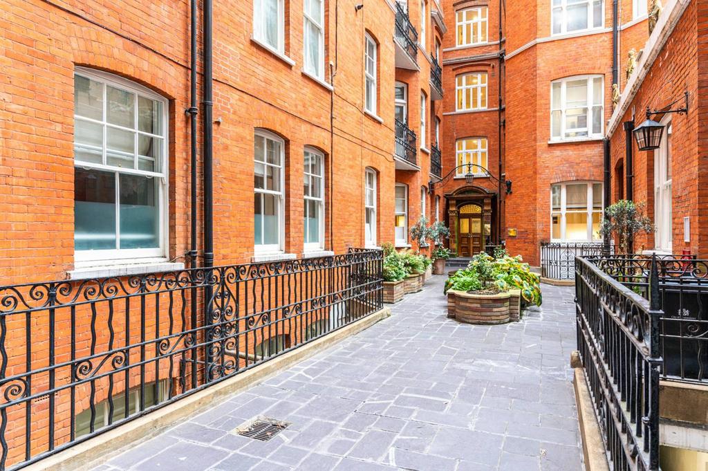 Artillery Row, Westminster, London, SW1P 2 bed flat for sale £800,000
