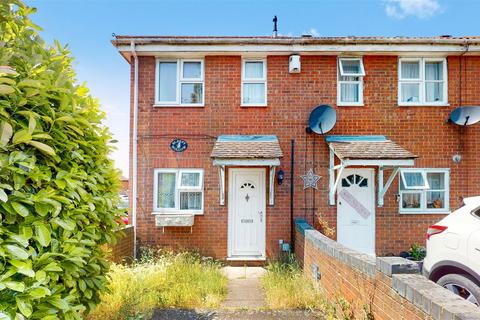 2 bedroom semi-detached house for sale, Burdetts Road, Essex RM9