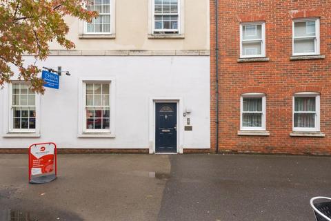 2 bedroom flat for sale, Aylesbury,  Buckinghamshire,  HP19