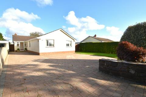 5 bedroom bungalow to rent, Glebelands, Puddington, Tiverton, Devon, EX16