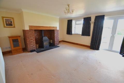 5 bedroom bungalow to rent, Glebelands, Puddington, Tiverton, Devon, EX16