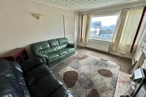 3 bedroom semi-detached house for sale, Jenson Avenue, Dewsbury