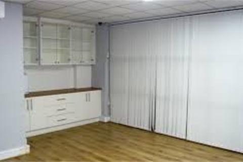 Industrial unit to rent, The Bridge Business Centre, Bridge Road, Southall, Greater London, UB2