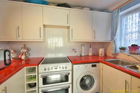 2 bedroom retirement property for sale, Church Street, Bexhill-on-Sea, TN40