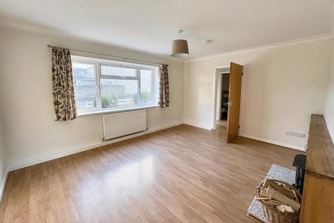 3 bedroom semi-detached house to rent, Fairfield Close, Marshfield, Chippenham, Wiltshire