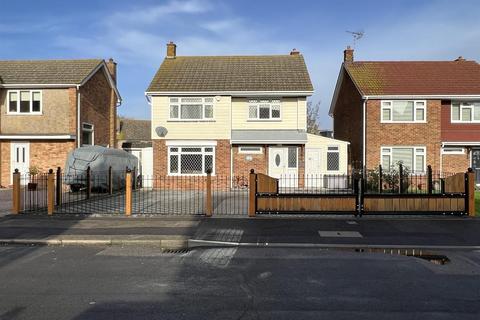 4 bedroom detached house for sale, Uplands Way, Minster On Sea, Sheerness