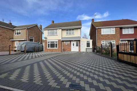 4 bedroom detached house for sale, Uplands Way, Minster On Sea, Sheerness